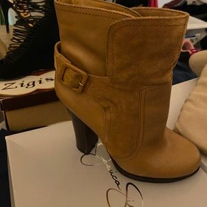 Jessica Simpson boots